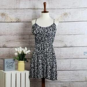 Cotton‎ On Women's Ruffle Abstract Black White Strappy Dress Size Extra Small